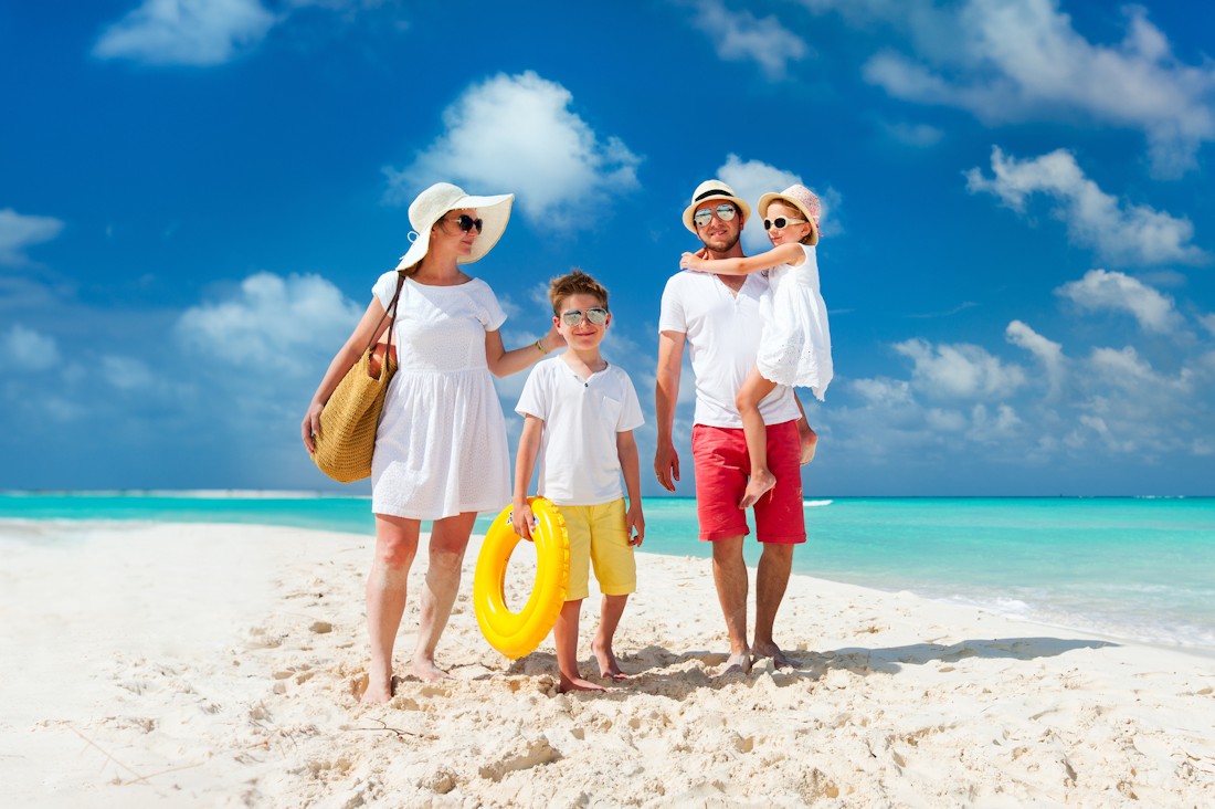 10 καλοκαιρινών ρούχων που χρειάζεται το παιδί σας