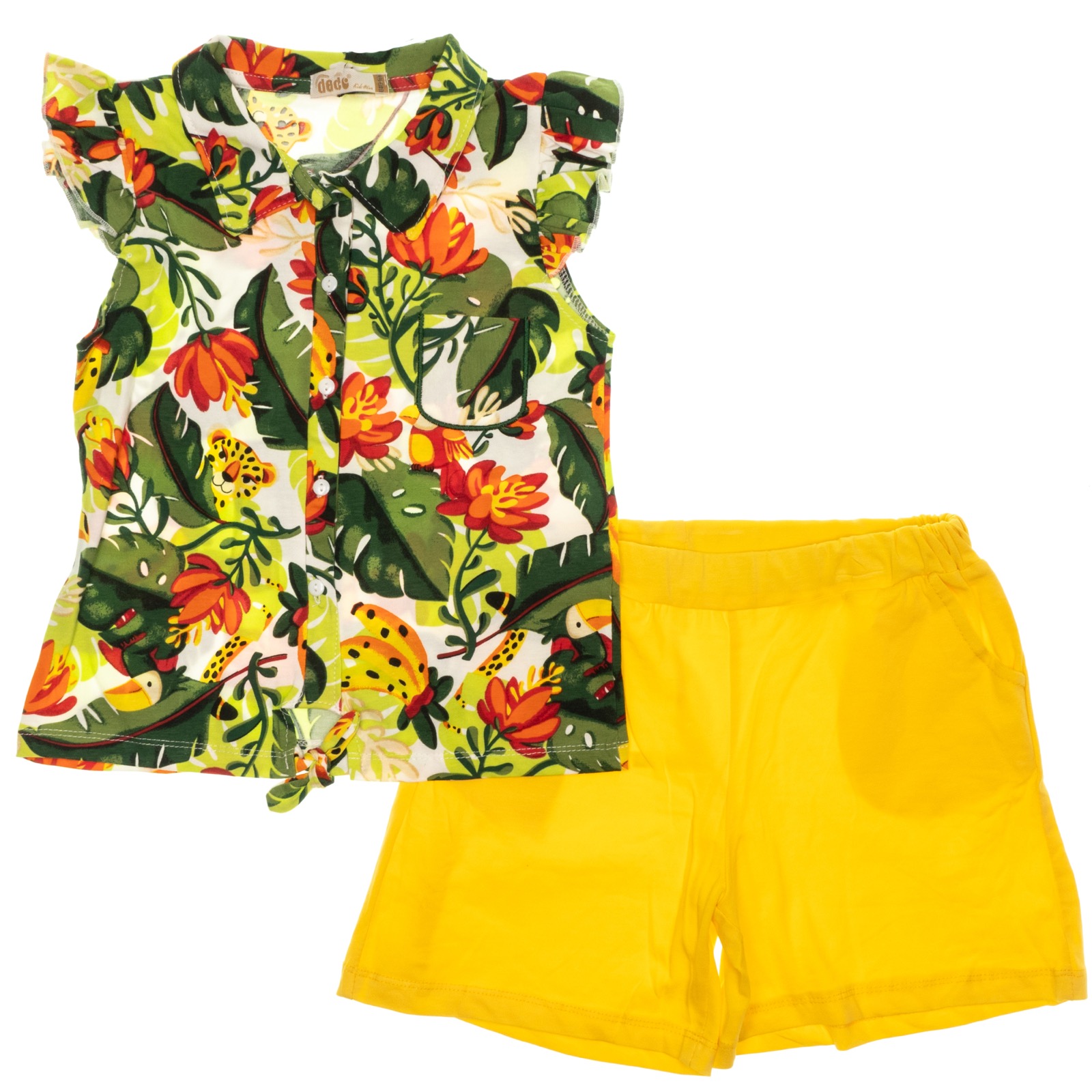 Αμάνικο πολύχρωμο μπλουζάκι με τσέπη και κουμπιά, συνδυασμένο με κίτρινο σορτσάκι με τσέπες και λάστιχο, από τη Deco.