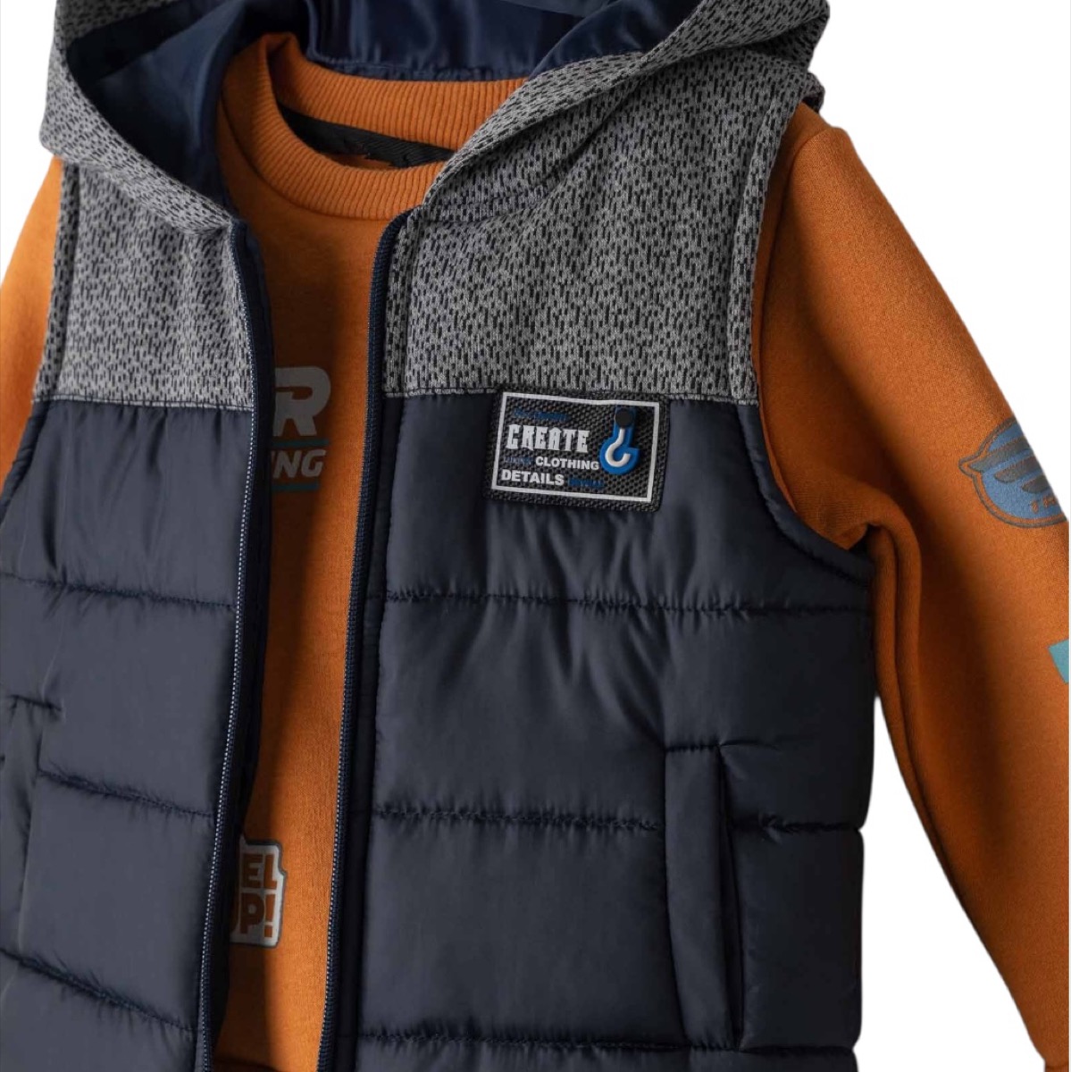 Αμάνικο μπουφάν με κουκούλα και επένδυση φόδρας