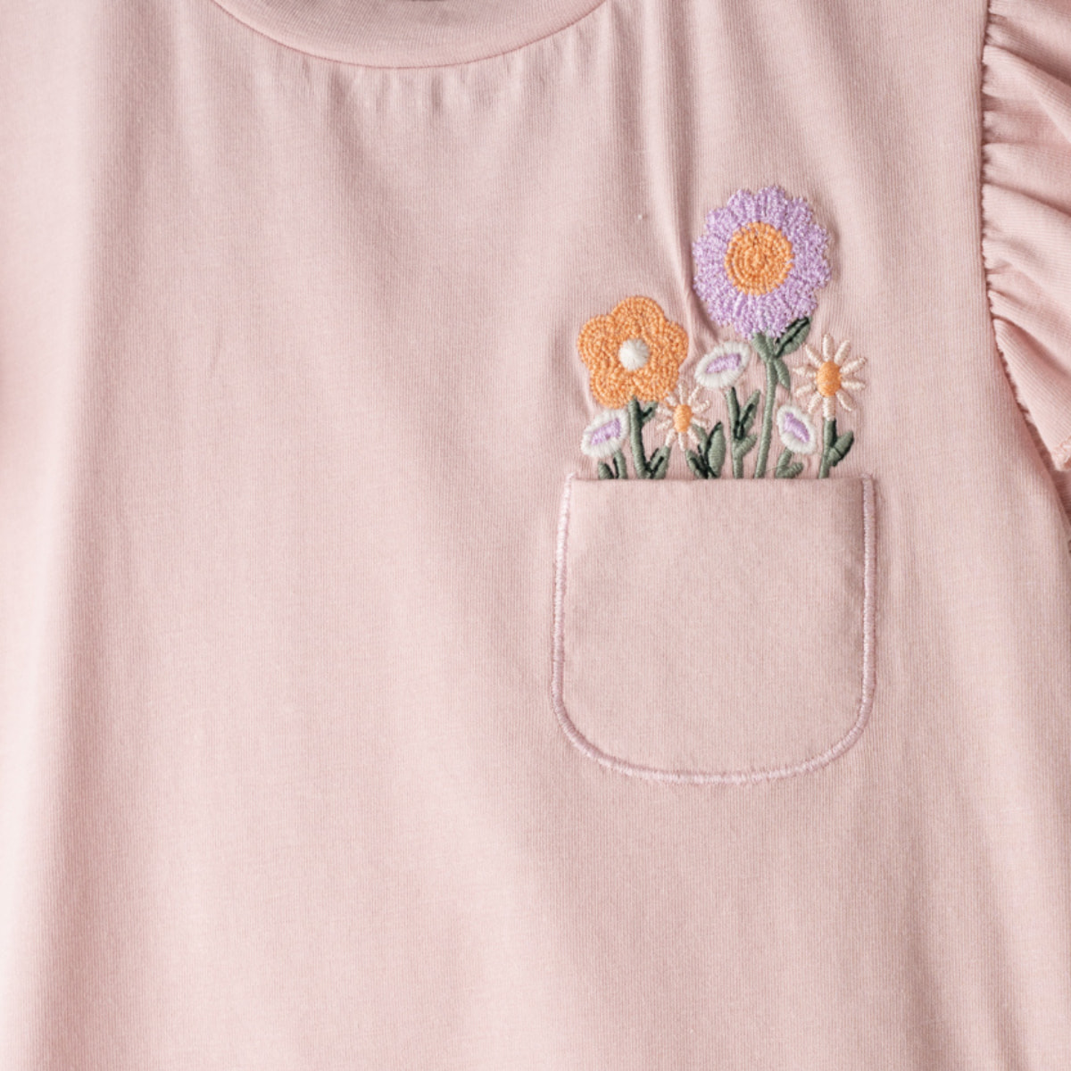 Εβίτα ροζ κοντομάνικη μπλούζα για κορίτσι με κέντημα από το σετ Flowers in The Pocket