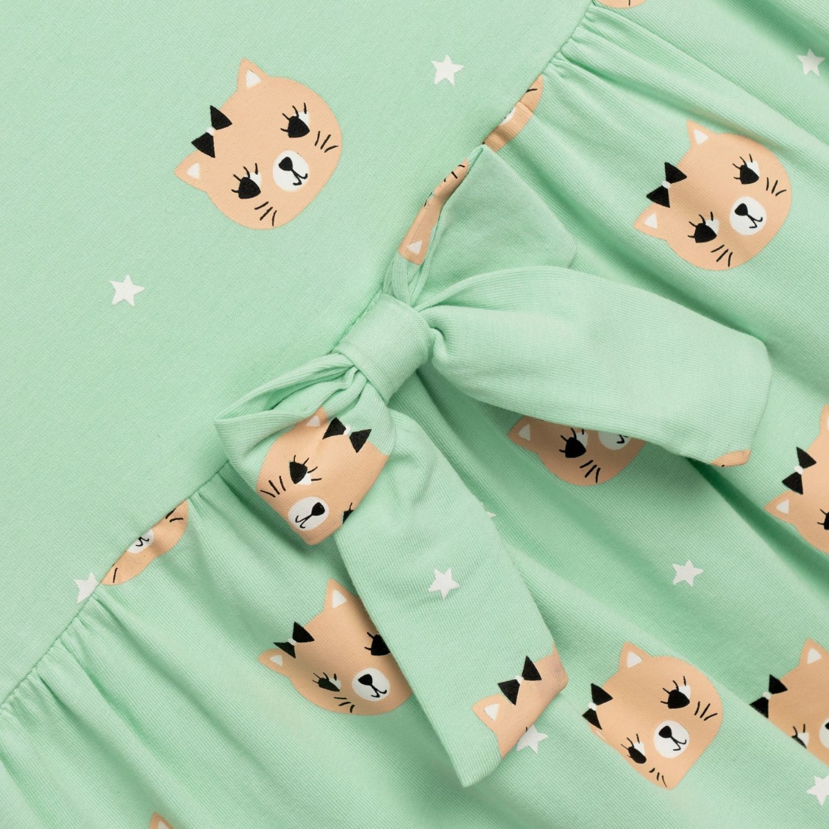 Funky φορεματάκι για κορίτσι με μεγάλο φιόγκο στο μπροστινό μέρος